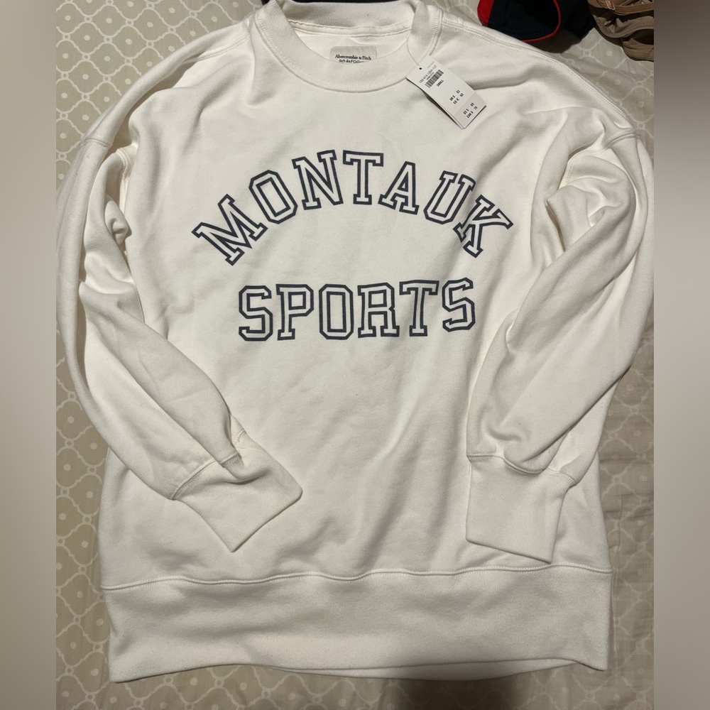 Abercrombie montauk sports crewneck